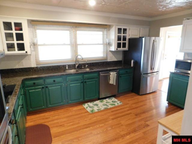 713 OAK KNOLL DRIVE Mountain Home, AR