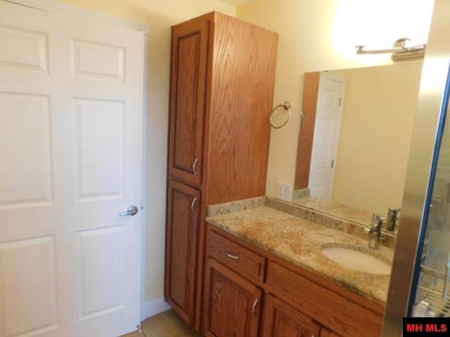 713 OAK KNOLL DRIVE Mountain Home, AR