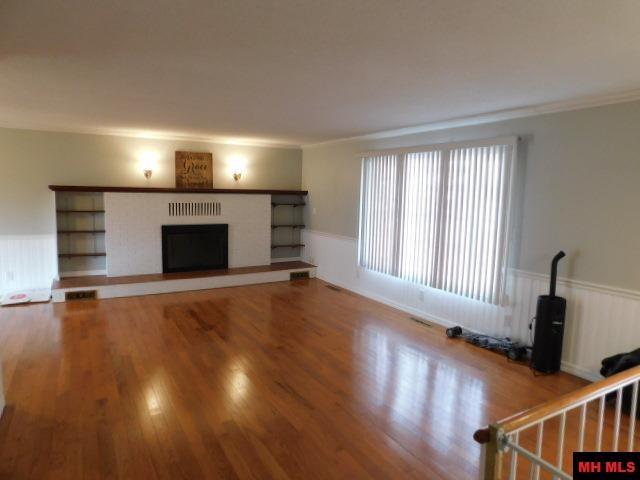 713 OAK KNOLL DRIVE Mountain Home, AR