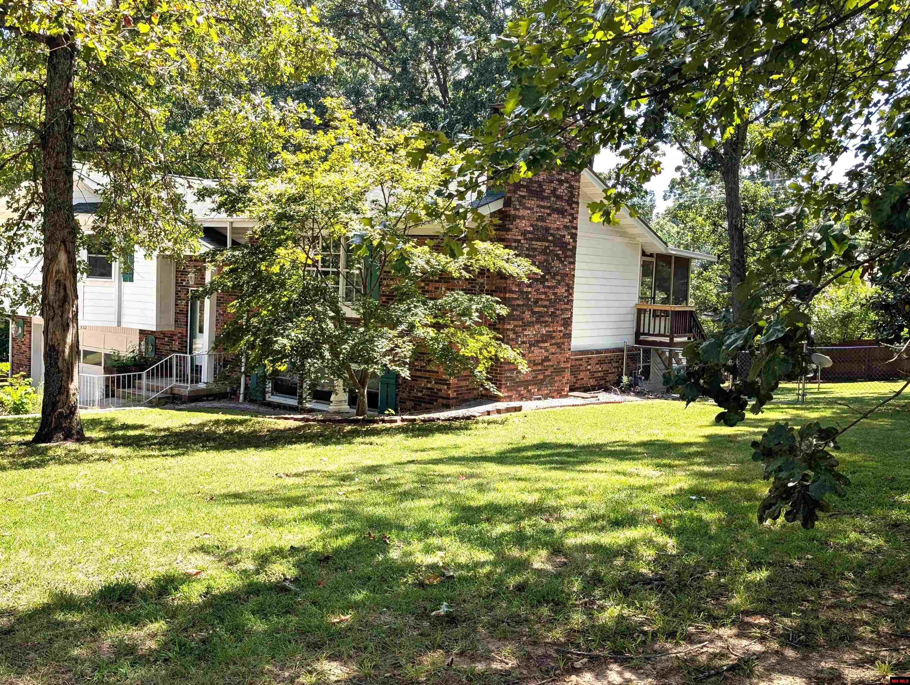 713 OAK KNOLL DRIVE Mountain Home, AR