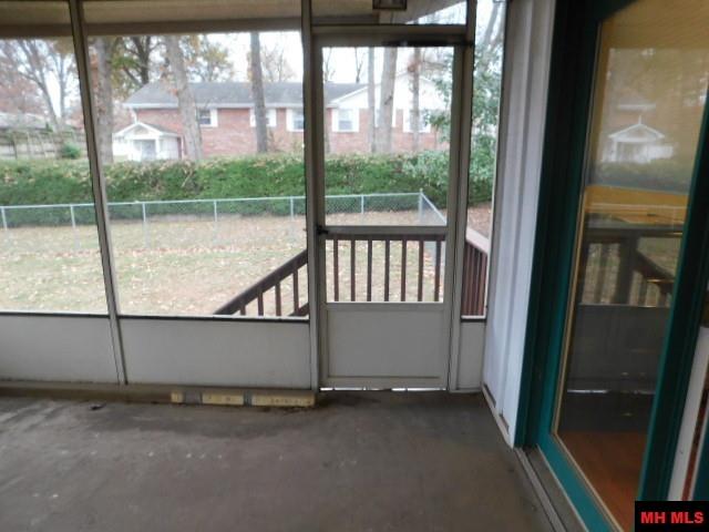 713 OAK KNOLL DRIVE Mountain Home, AR