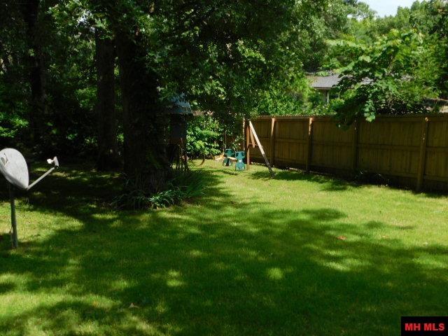 713 OAK KNOLL DRIVE Mountain Home, AR