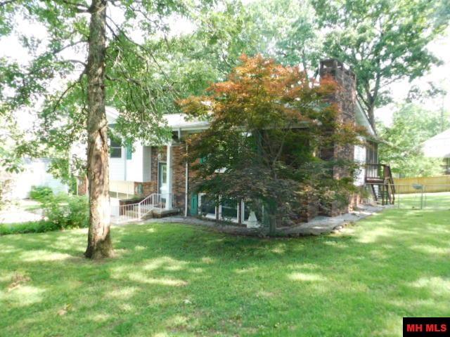 713 OAK KNOLL DRIVE Mountain Home, AR