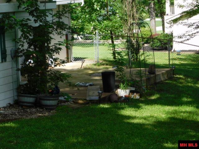 713 OAK KNOLL DRIVE Mountain Home, AR