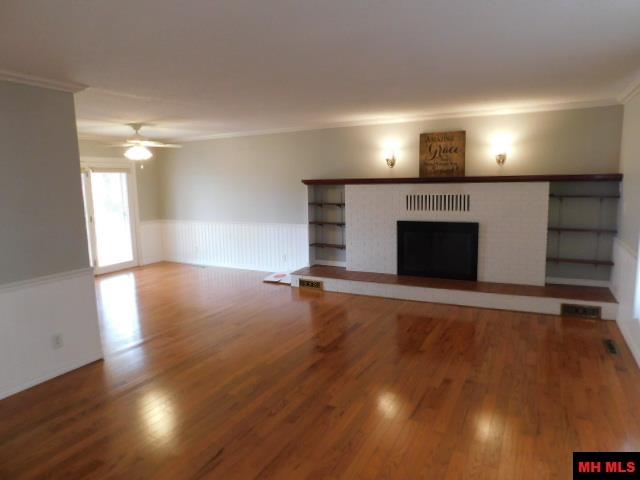 713 OAK KNOLL DRIVE Mountain Home, AR