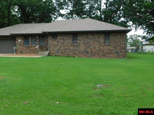 1805 VAN BUREN AVENUE Mountain Home, AR