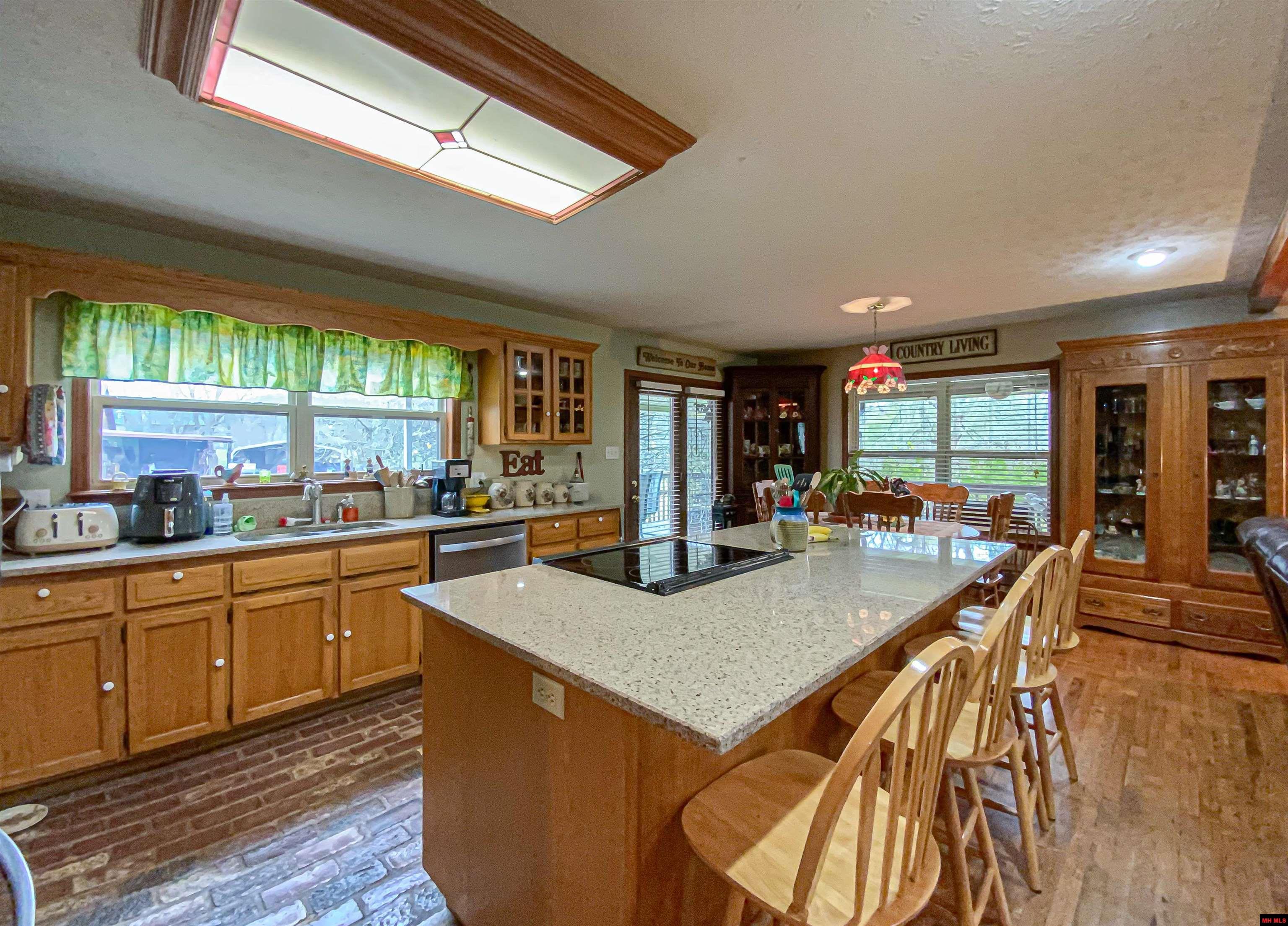 170 LITTLE LANE Cotter, AR