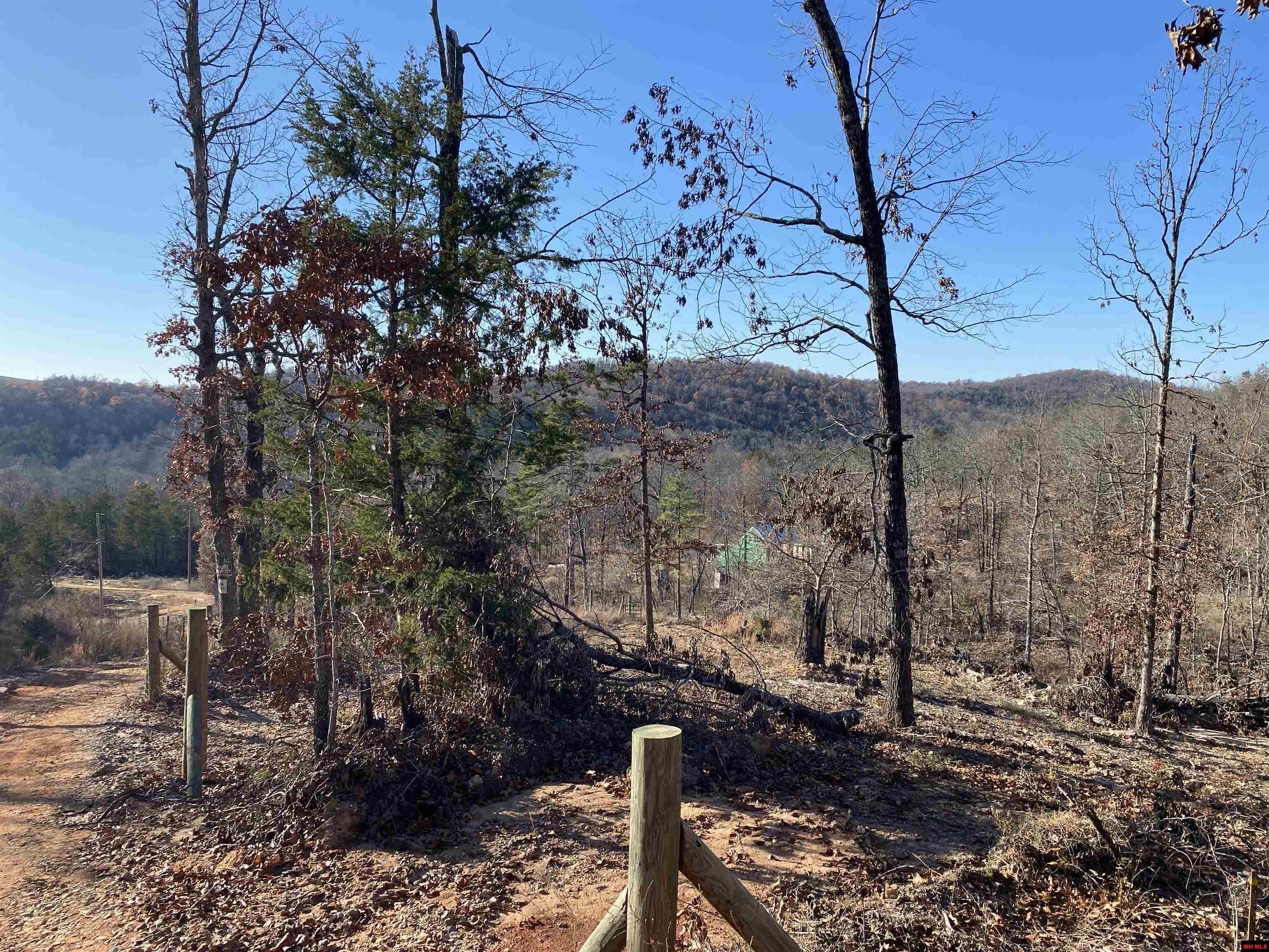 267 MAYFIELD LANE Flippin, AR 72634