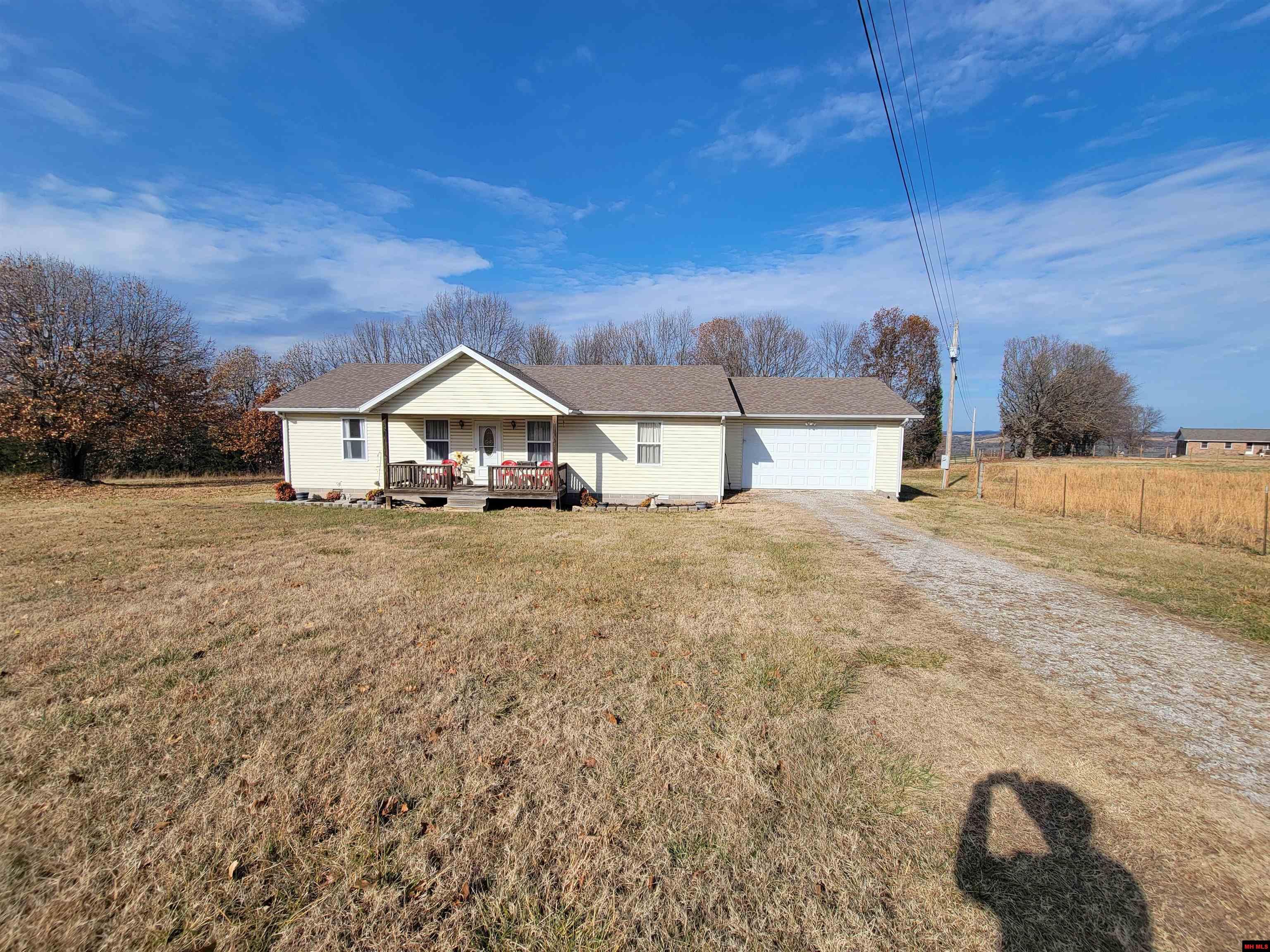 331 WYANDOTTE DRIVE Gainesville, MO 65655