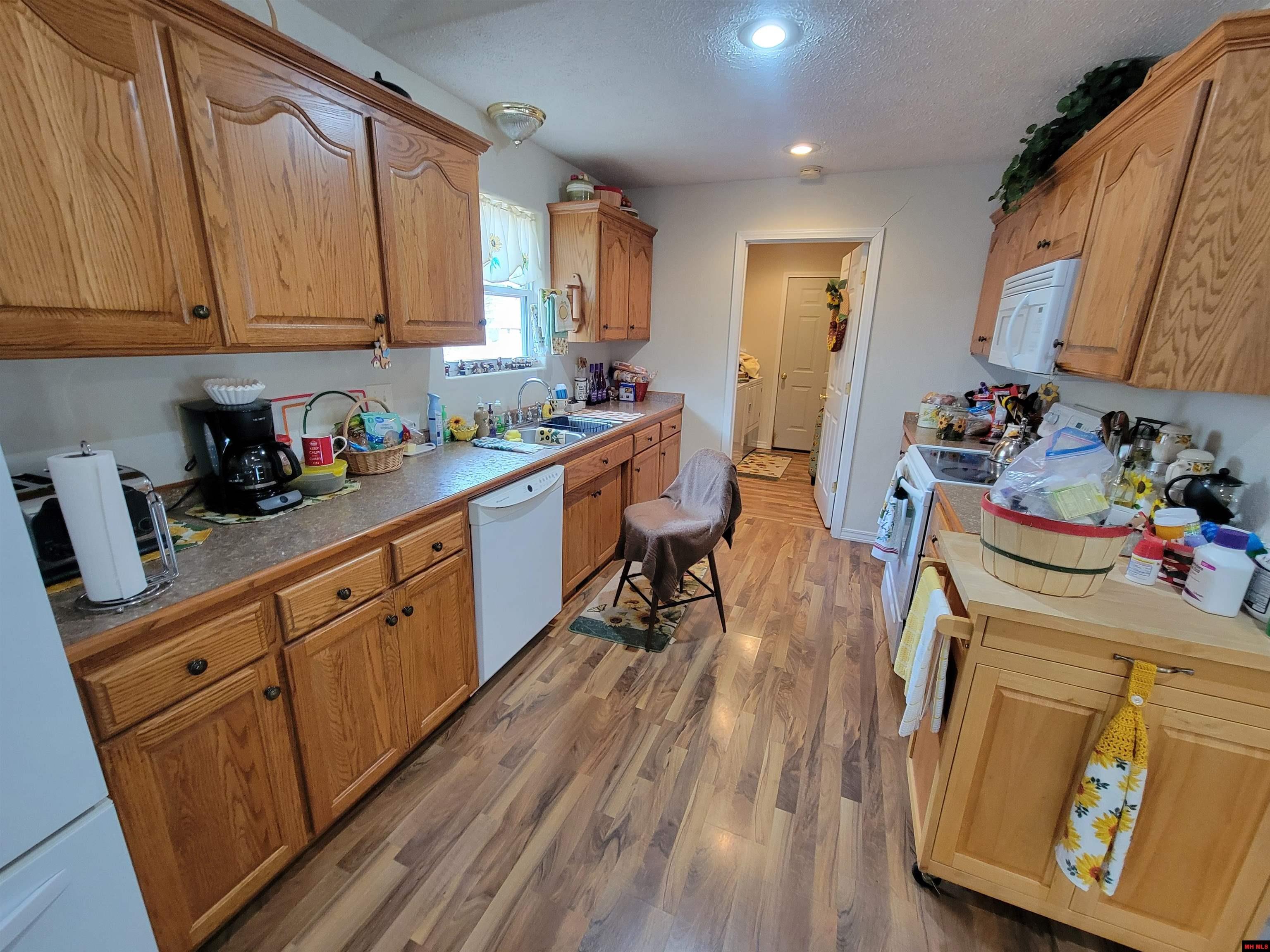 331 WYANDOTTE DRIVE Gainesville, MO 65655