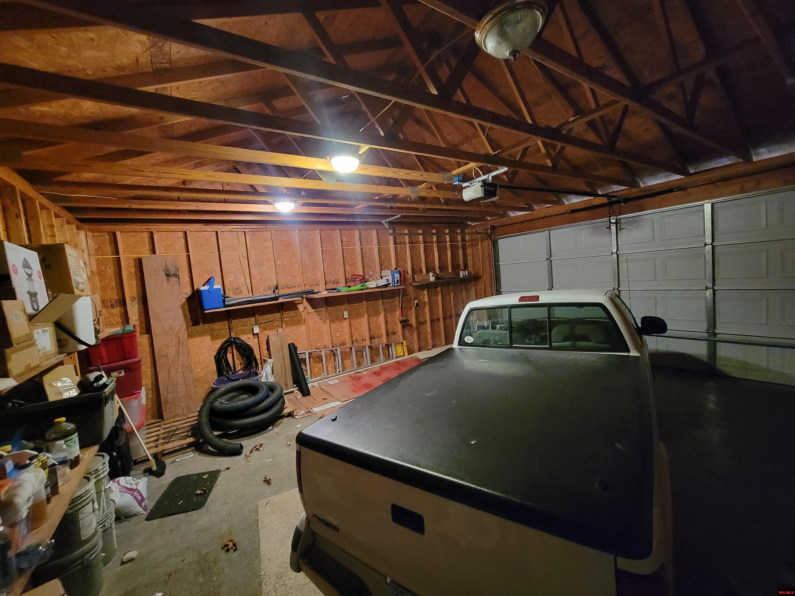 331 WYANDOTTE DRIVE Gainesville, MO 65655