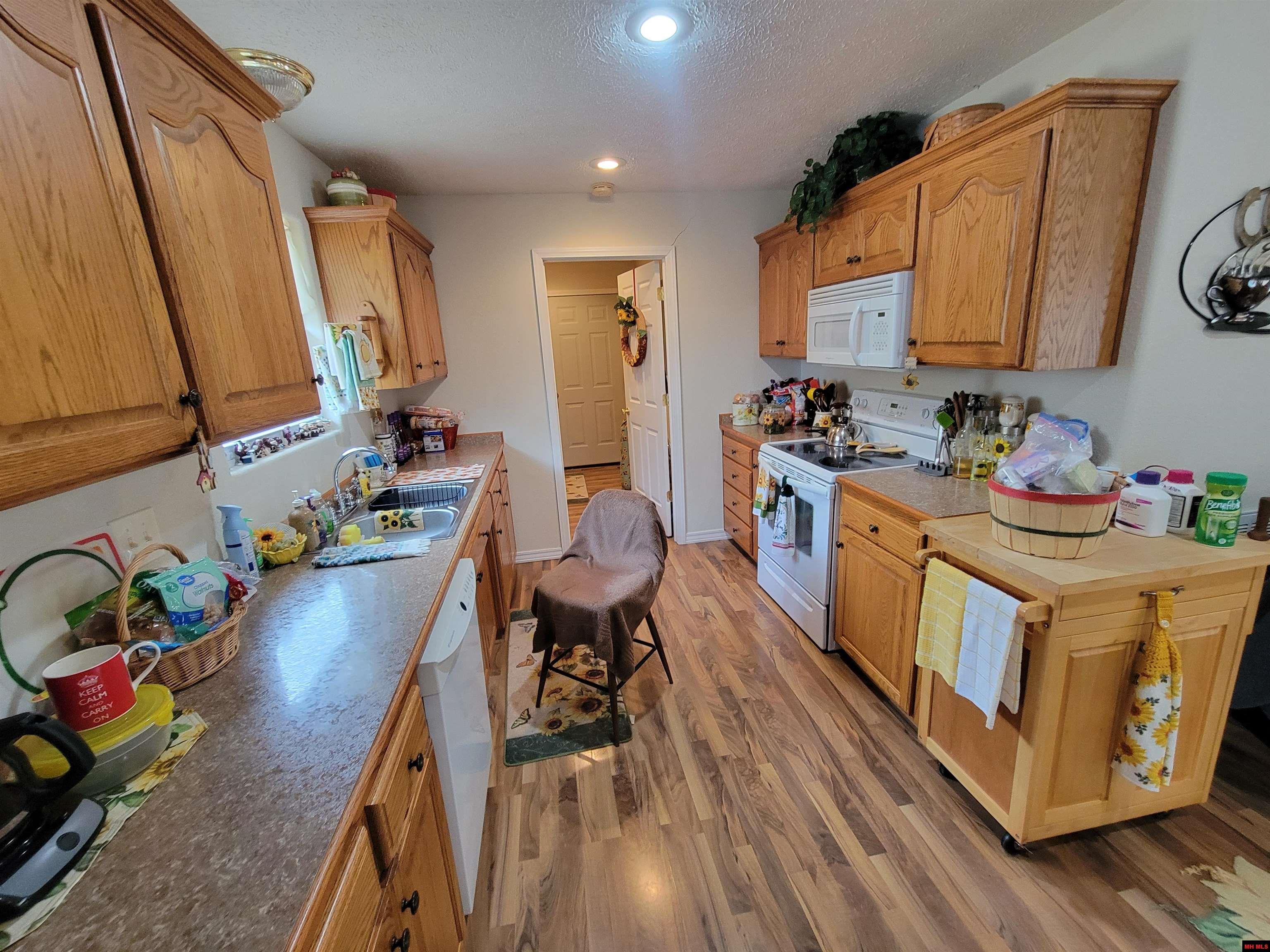 331 WYANDOTTE DRIVE Gainesville, MO 65655