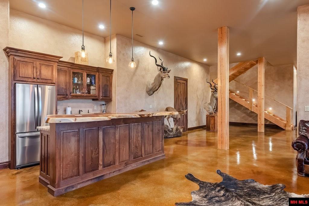 924 CR 174 Cotter, AR