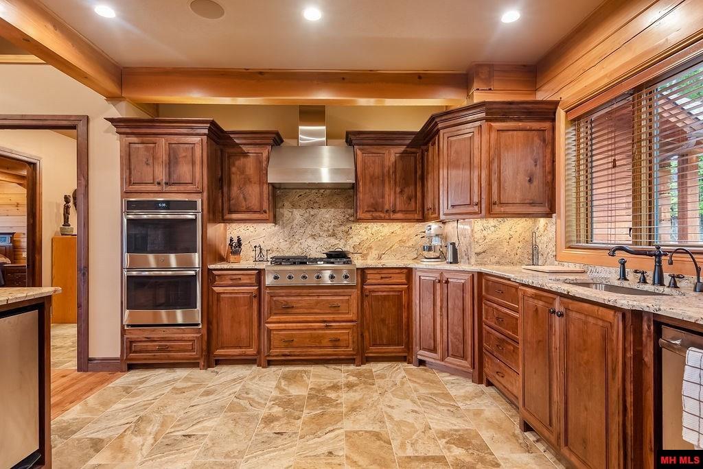 924 CR 174 Cotter, AR