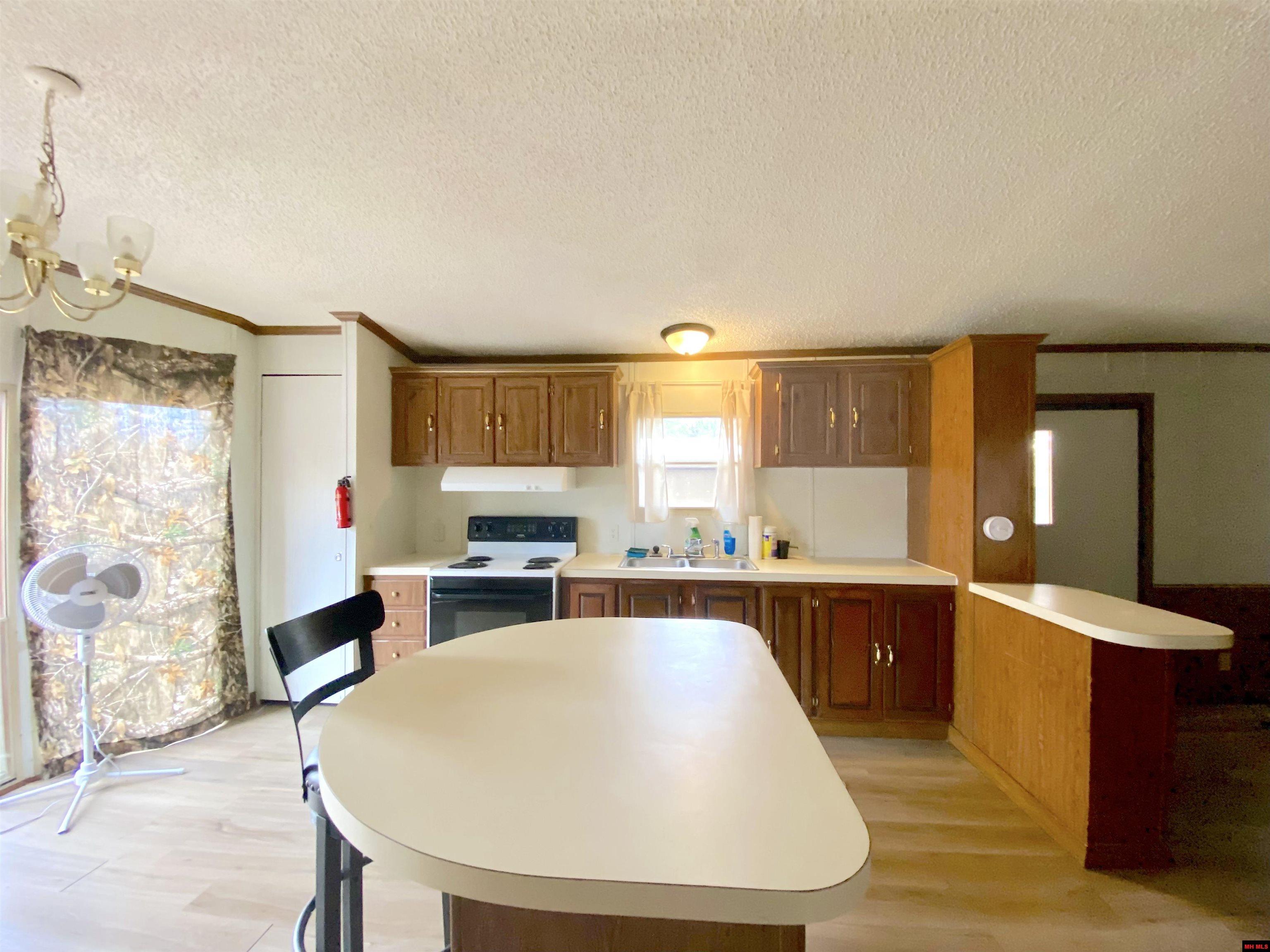 661 NUBBIN RIDGE ROAD Lakeview, AR