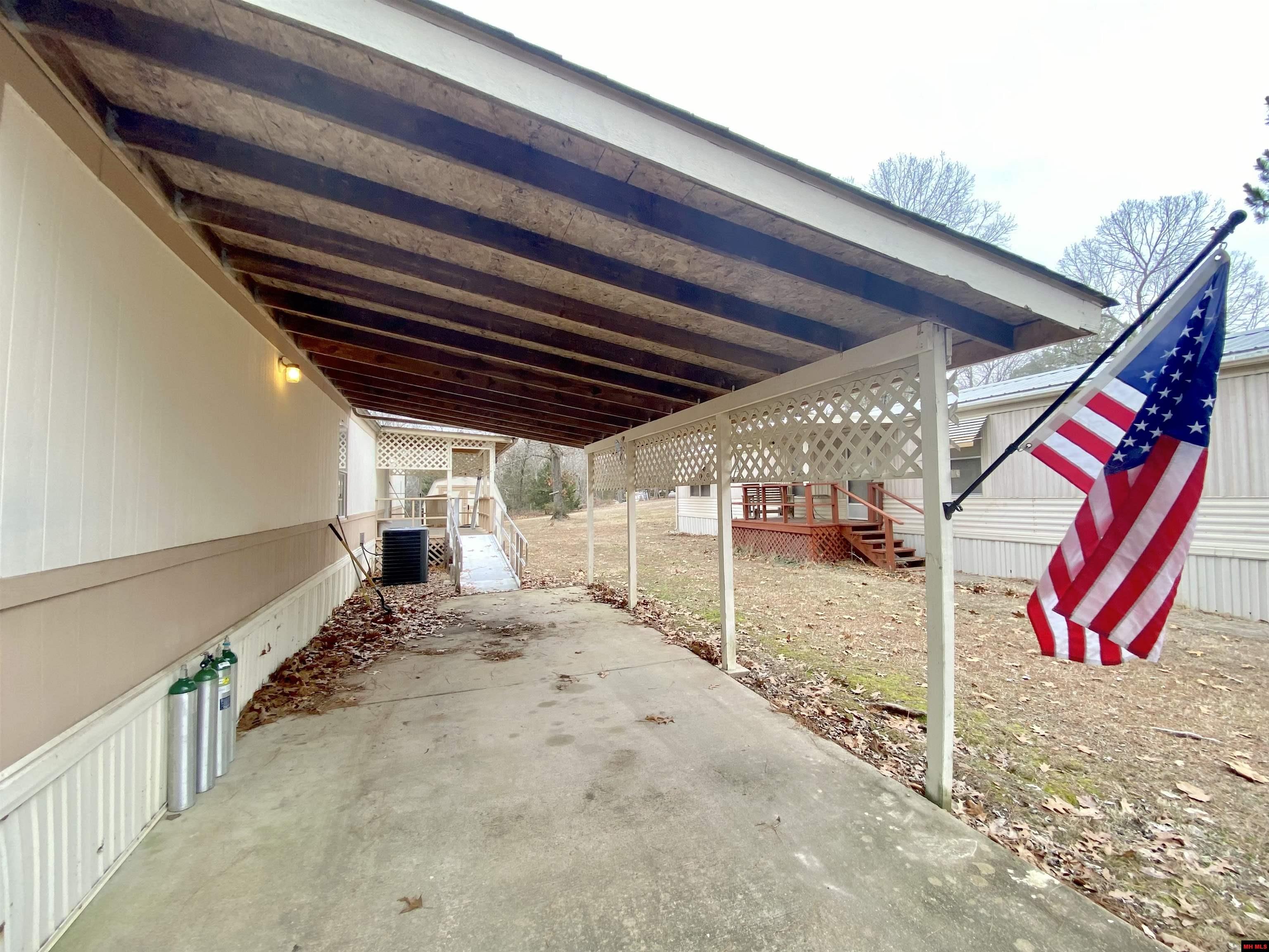 661 NUBBIN RIDGE ROAD Lakeview, AR