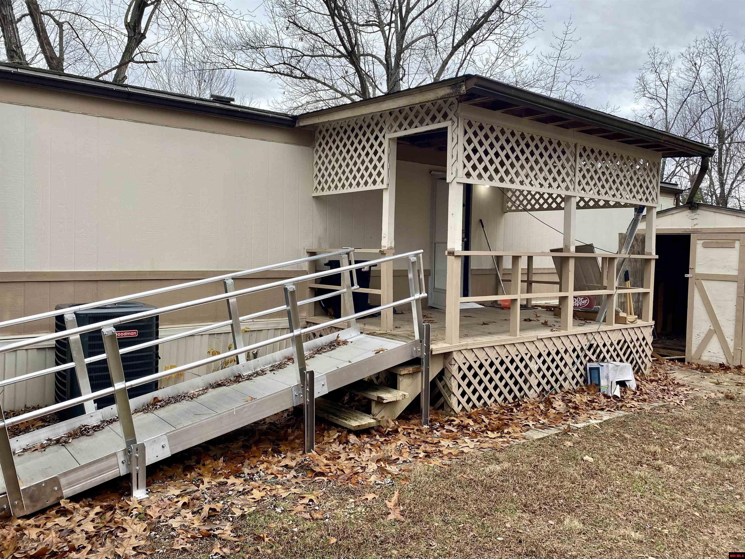 661 NUBBIN RIDGE ROAD Lakeview, AR