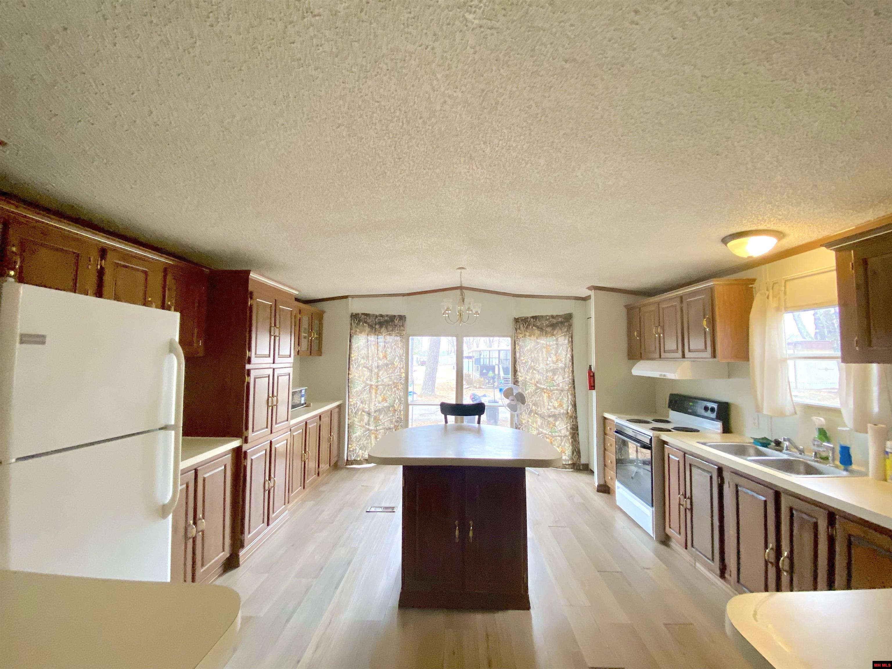 661 NUBBIN RIDGE ROAD Lakeview, AR