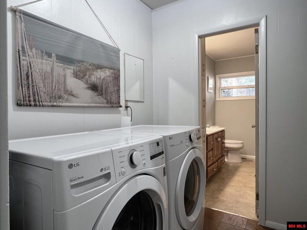 64 CR 1437 Mountain Home, AR 72653