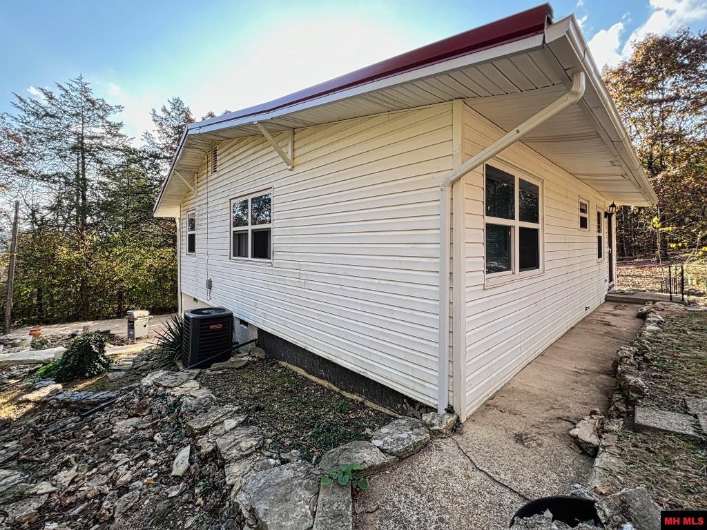 64 CR 1437 Mountain Home, AR 72653