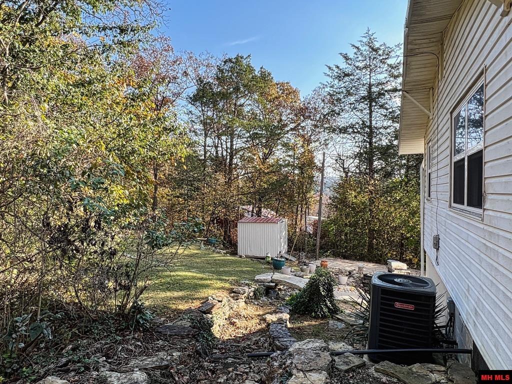 64 CR 1437 Mountain Home, AR 72653