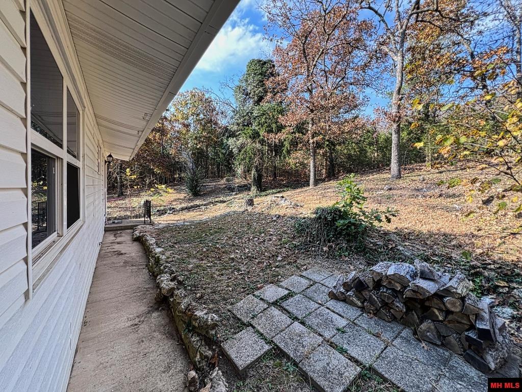 64 CR 1437 Mountain Home, AR 72653