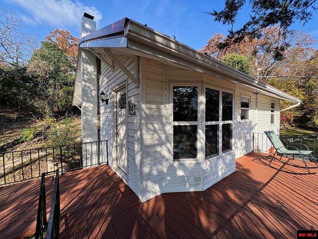 64 CR 1437 Mountain Home, AR 72653