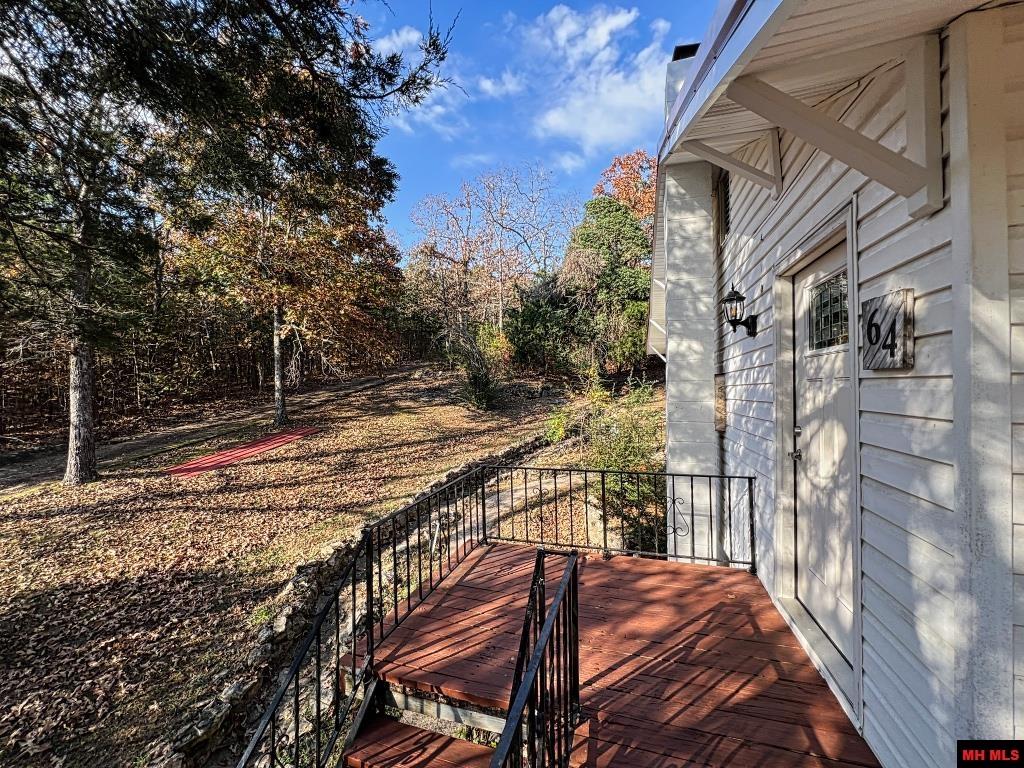 64 CR 1437 Mountain Home, AR 72653