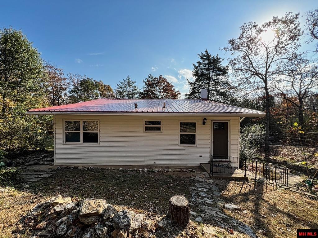 64 CR 1437 Mountain Home, AR 72653