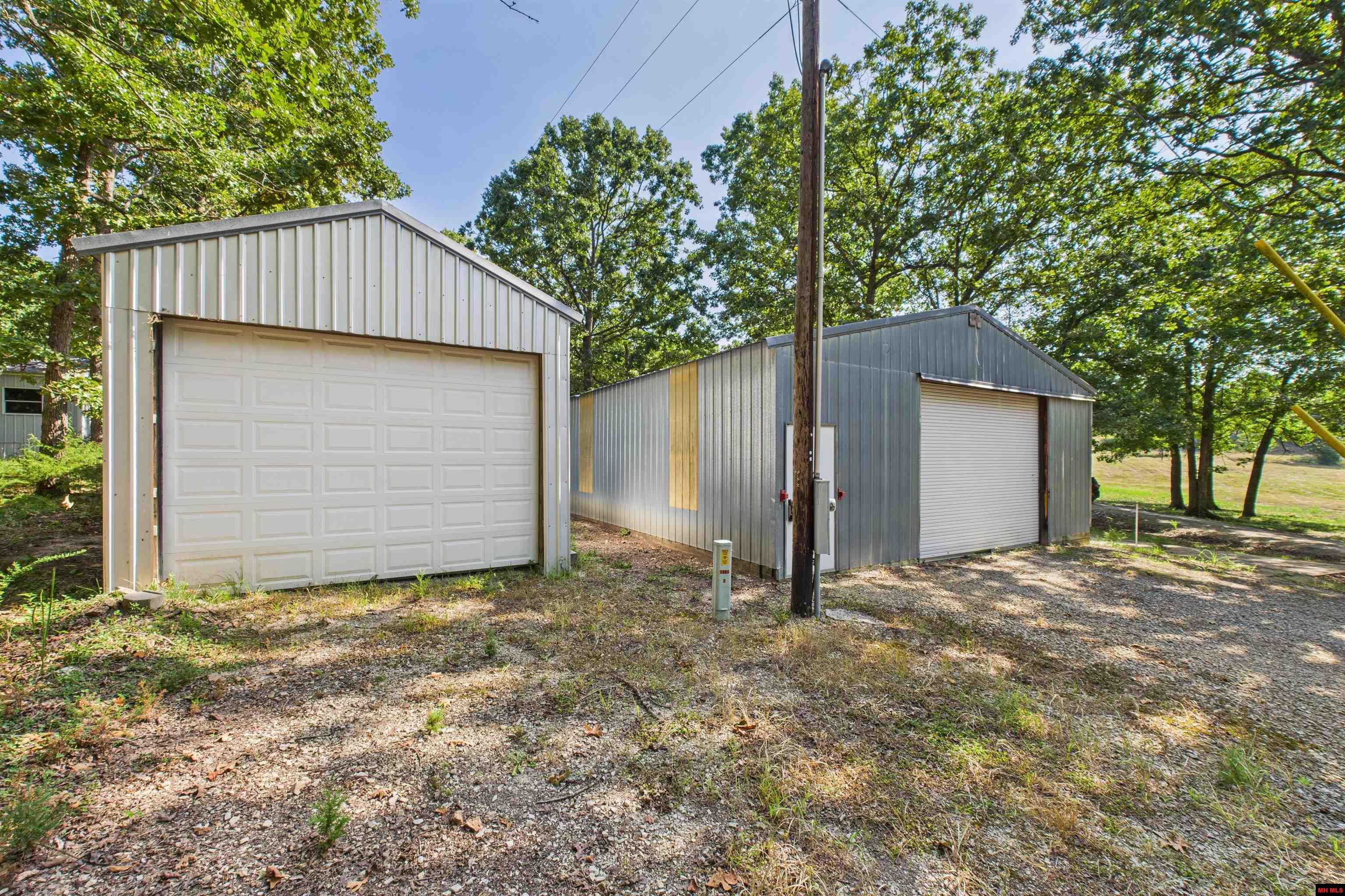 4643 NORFORK RIVER ROAD Norfork, AR 72519