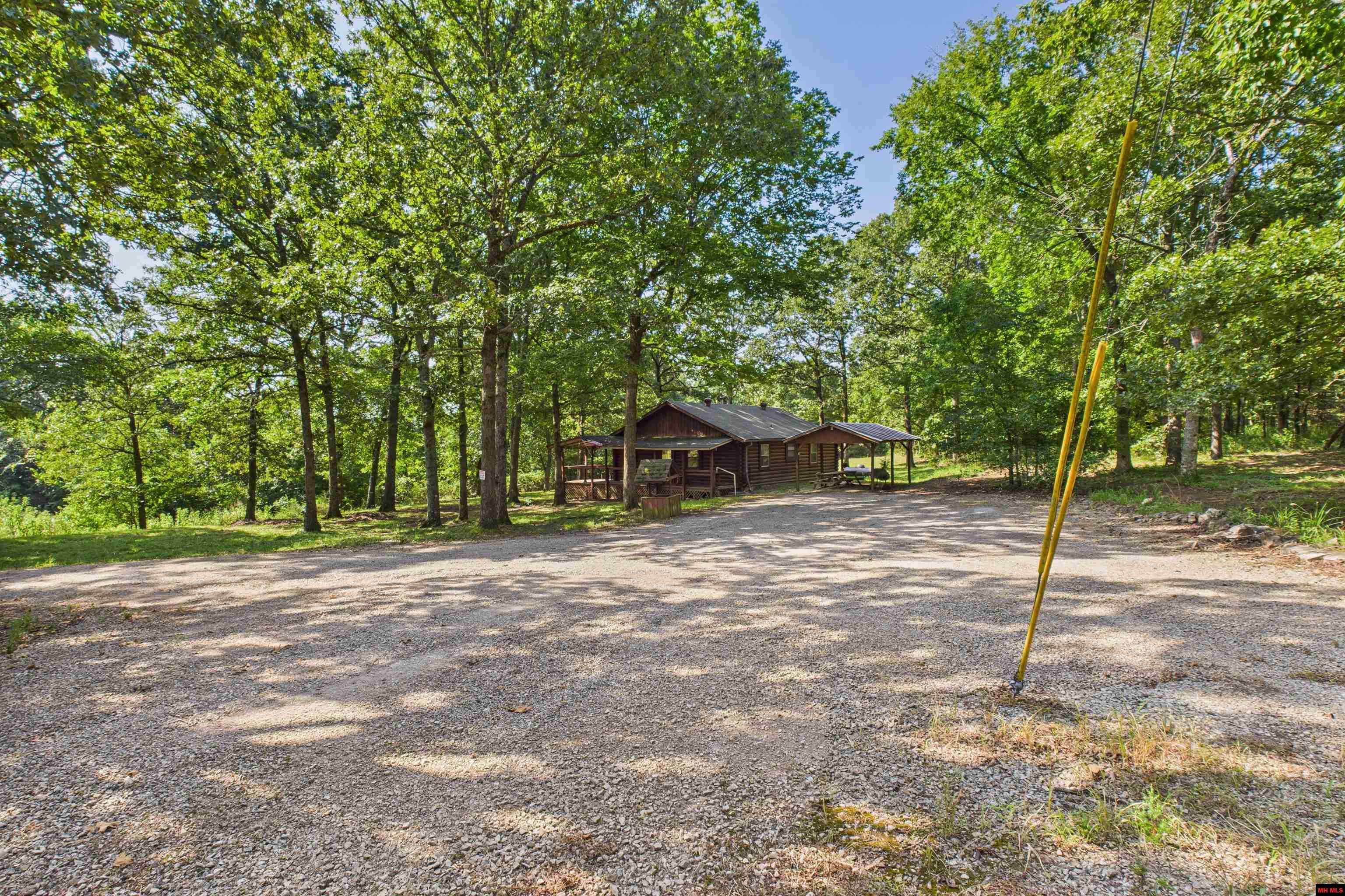 4643 NORFORK RIVER ROAD Norfork, AR 72519