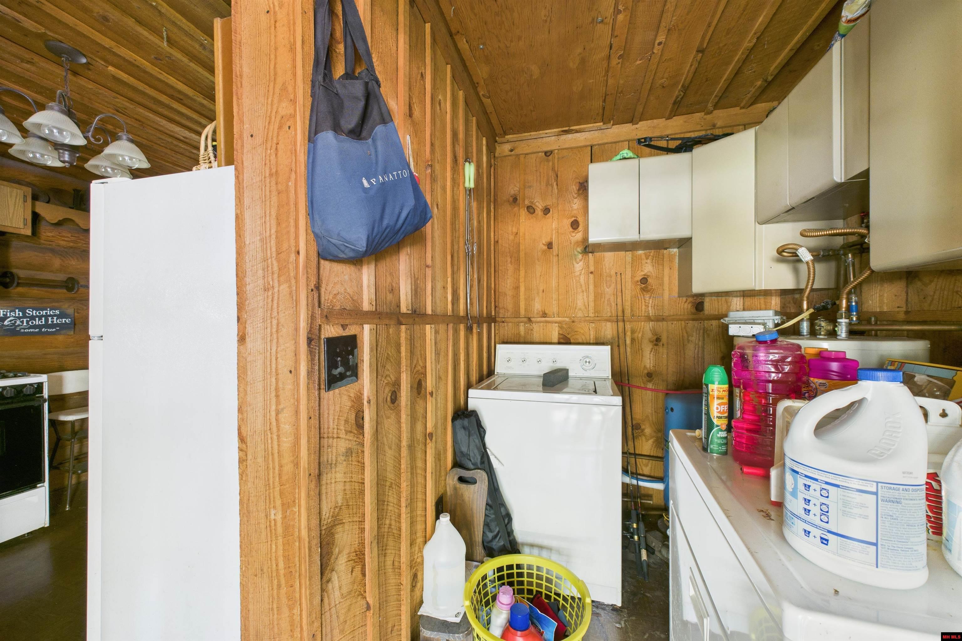 4643 NORFORK RIVER ROAD Norfork, AR 72519