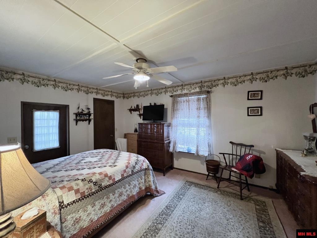 37 PRIVATE ROAD 1438 Mountain Home, AR 72653