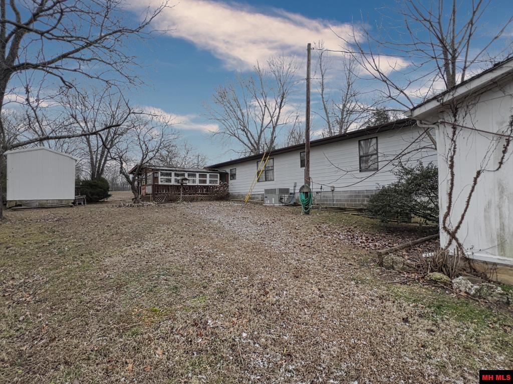 37 PRIVATE ROAD 1438 Mountain Home, AR 72653