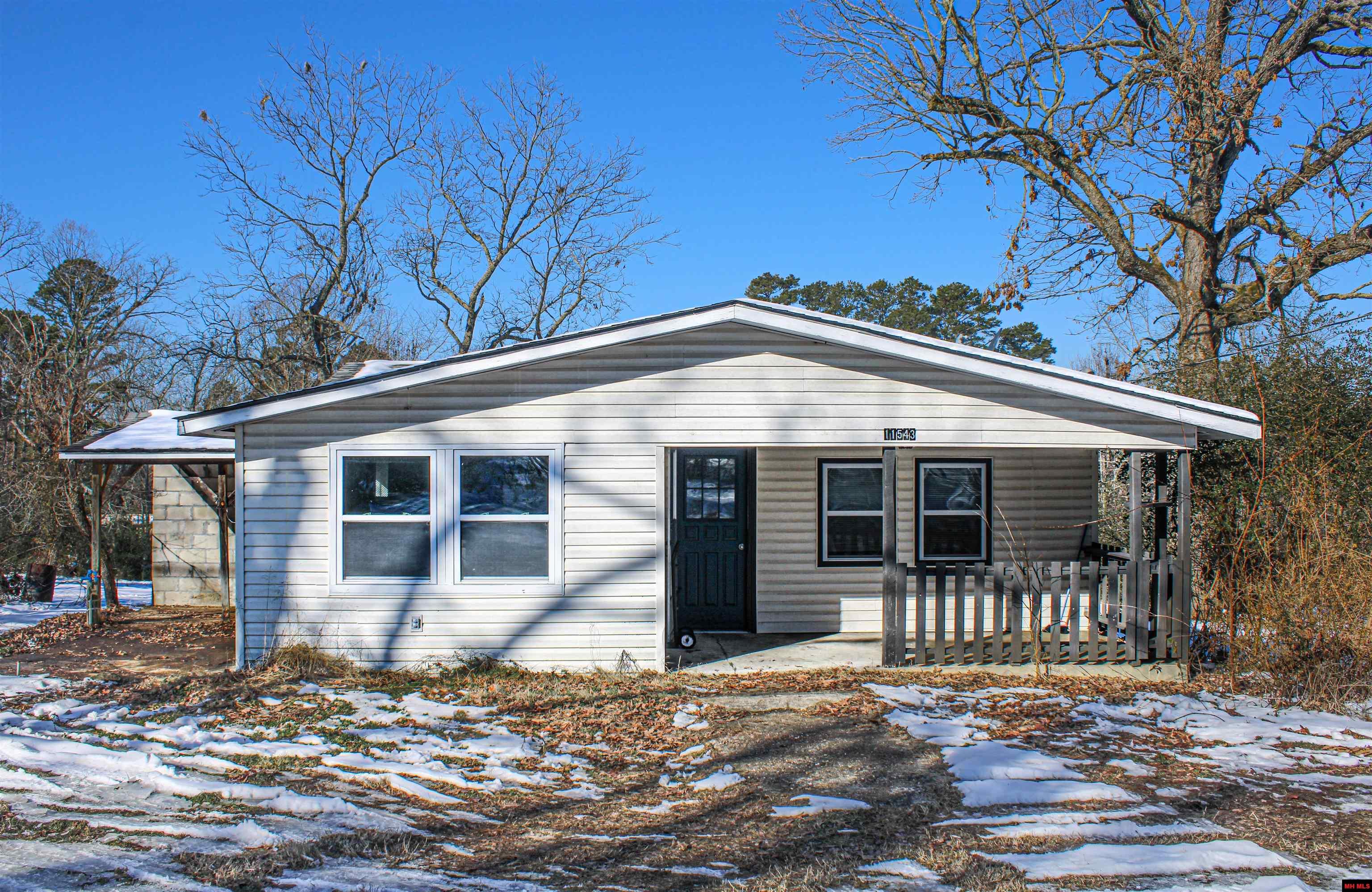 11543 S HWY 5 Salesville, AR