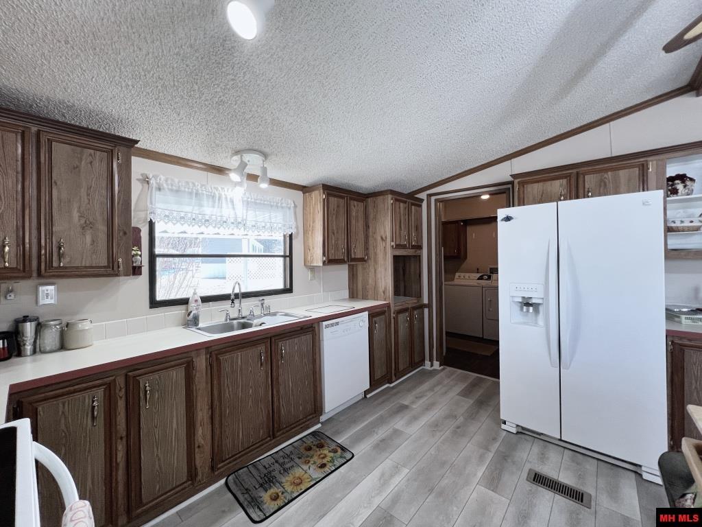 106 HAL DRIVE Mountain Home, AR