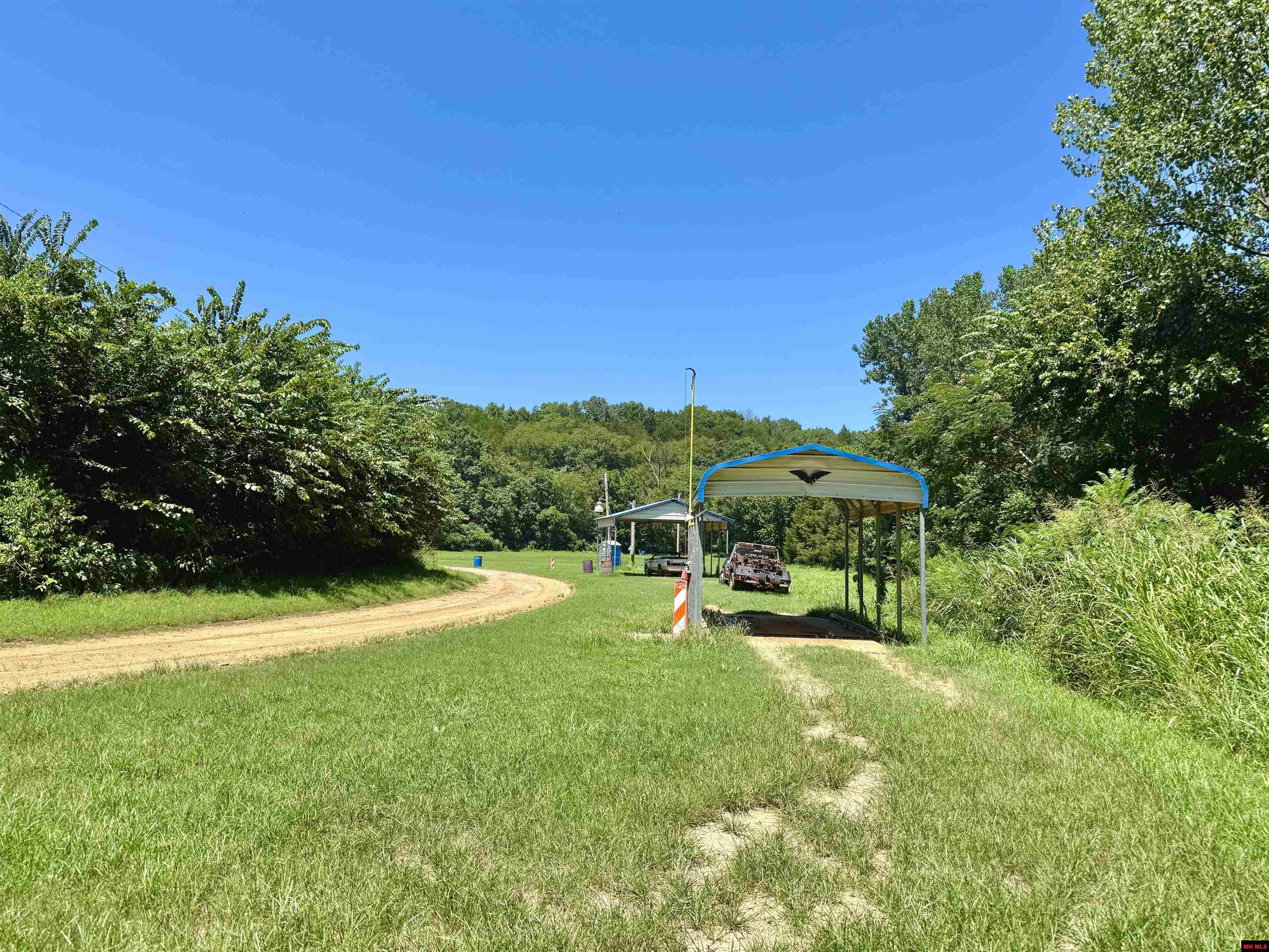 192 SUMMERWOOD LANE Flippin, AR