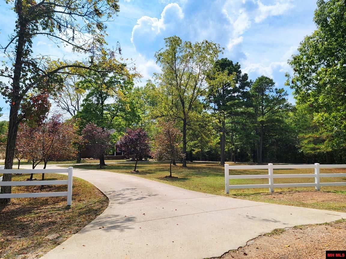 180 OAK TREE TERRACE Mountain Home, AR