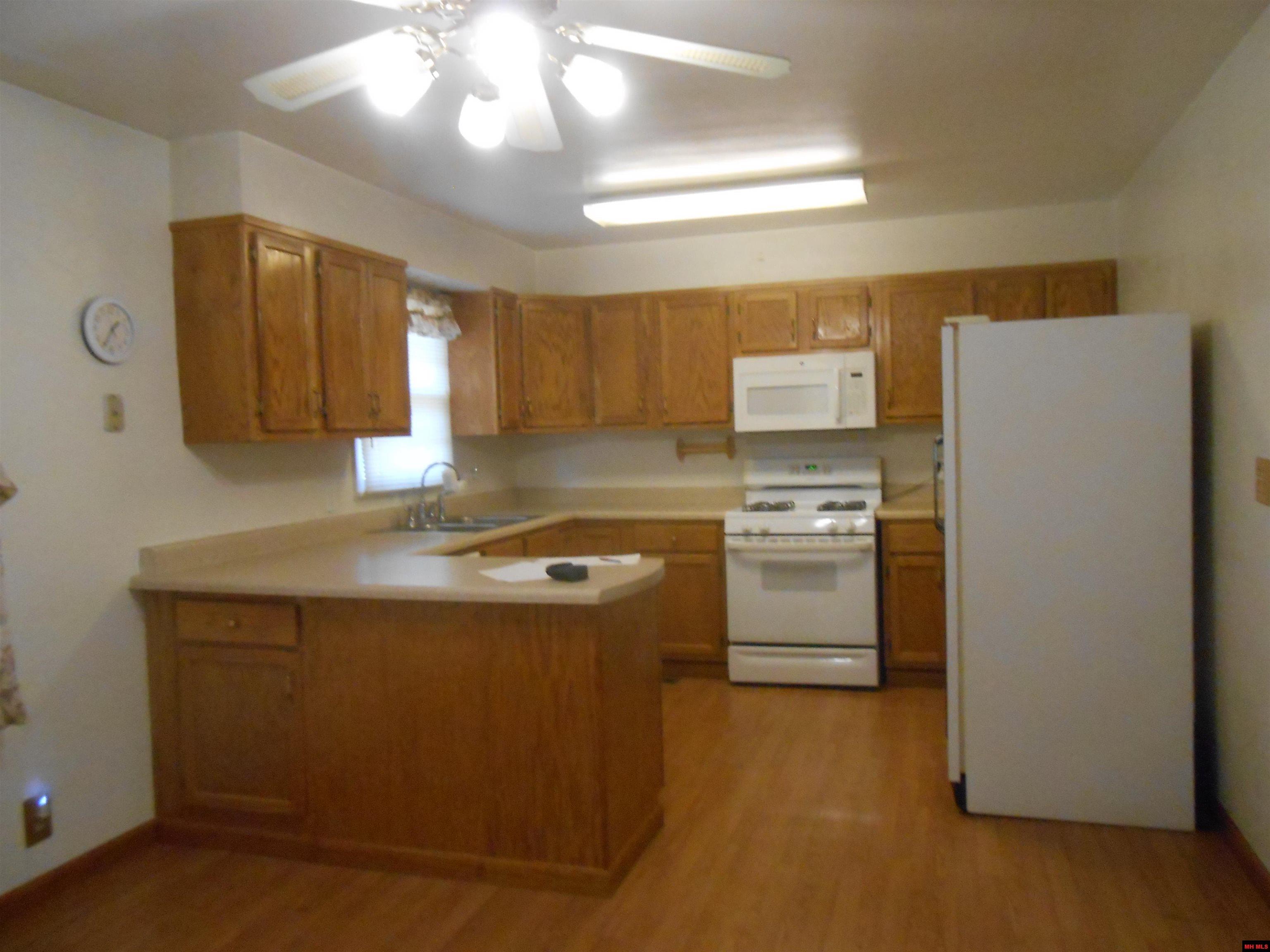 932 S BRYANT STREET Mountain Home, AR