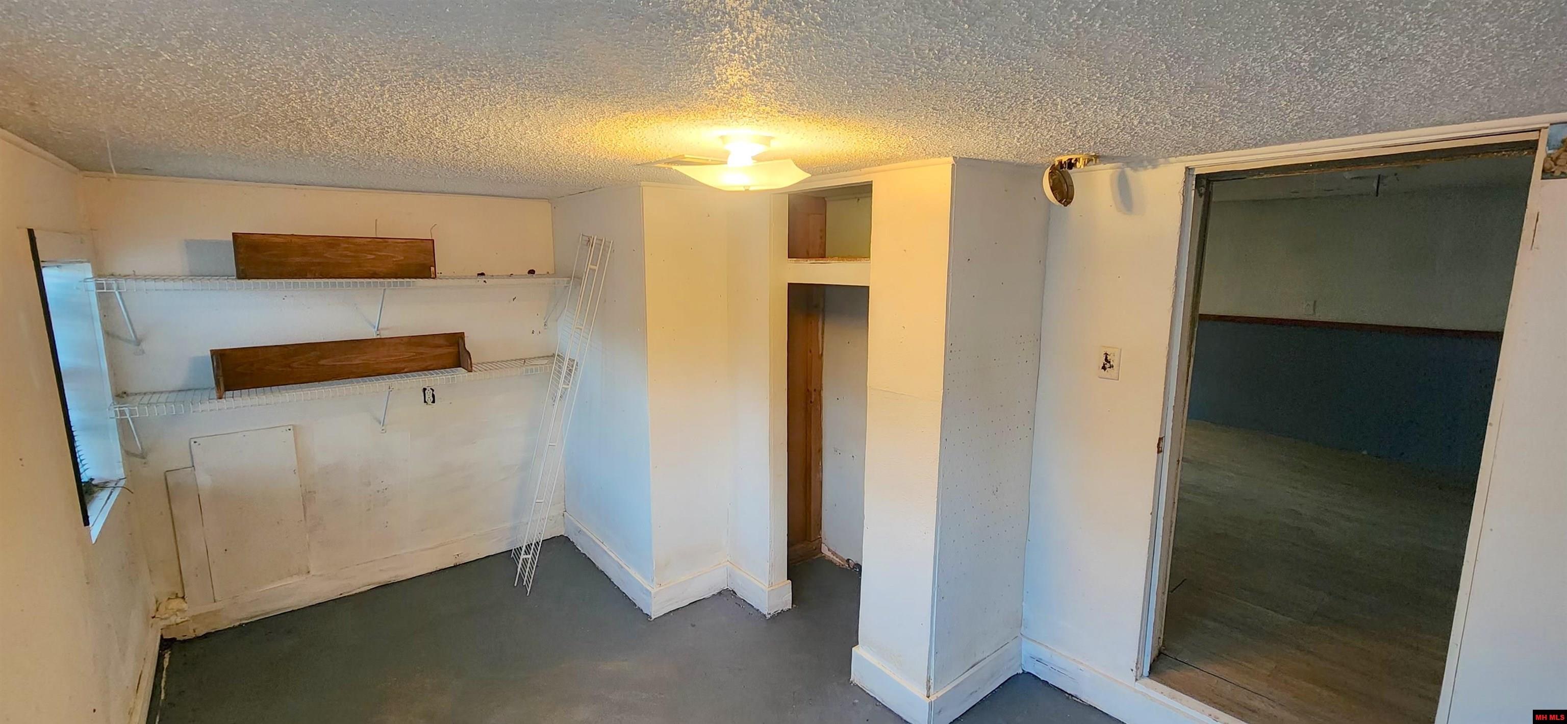 16373 HWY 5 SOUTH Norfork, AR