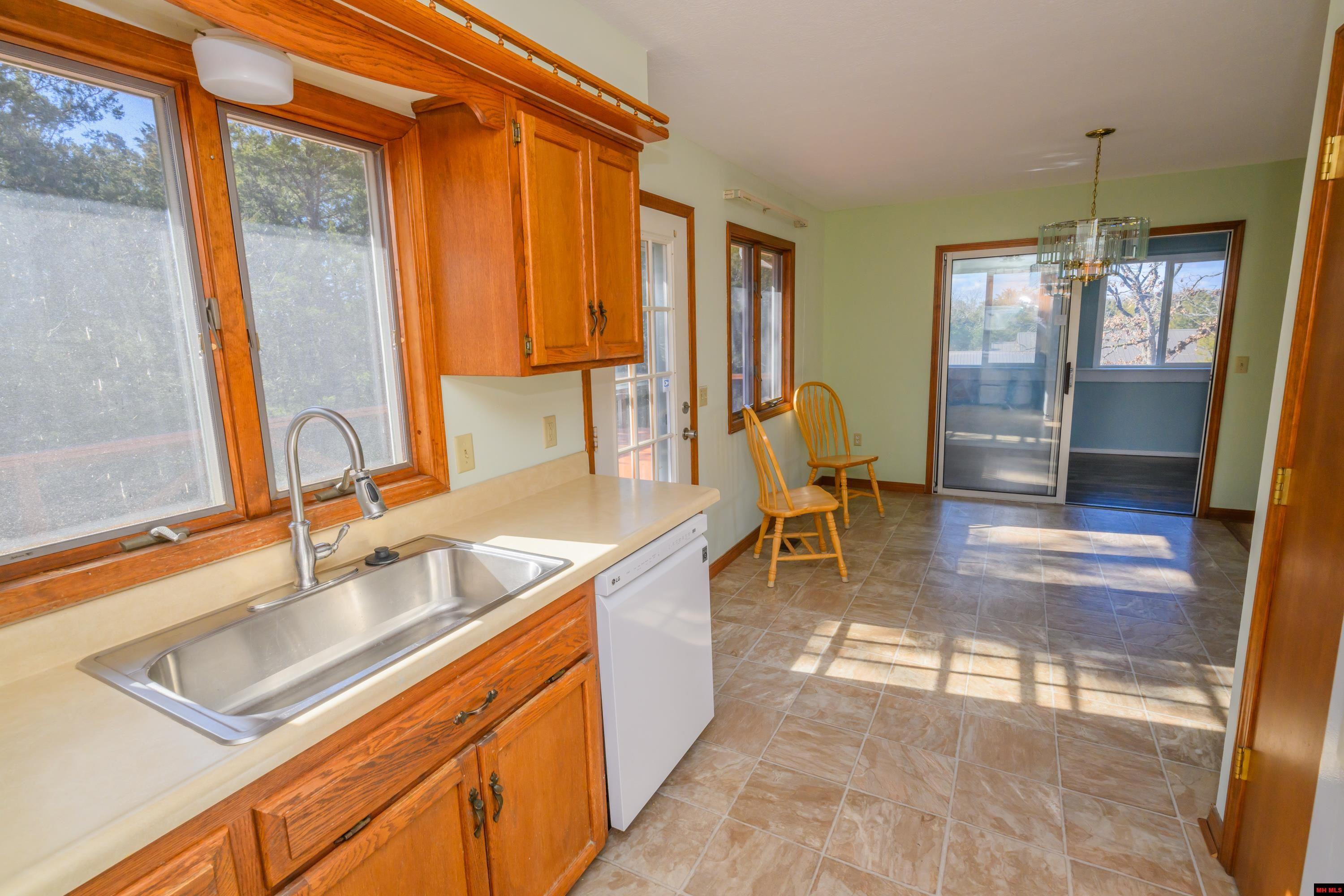 1246 NUBBIN RIDGE ROAD Lakeview, AR