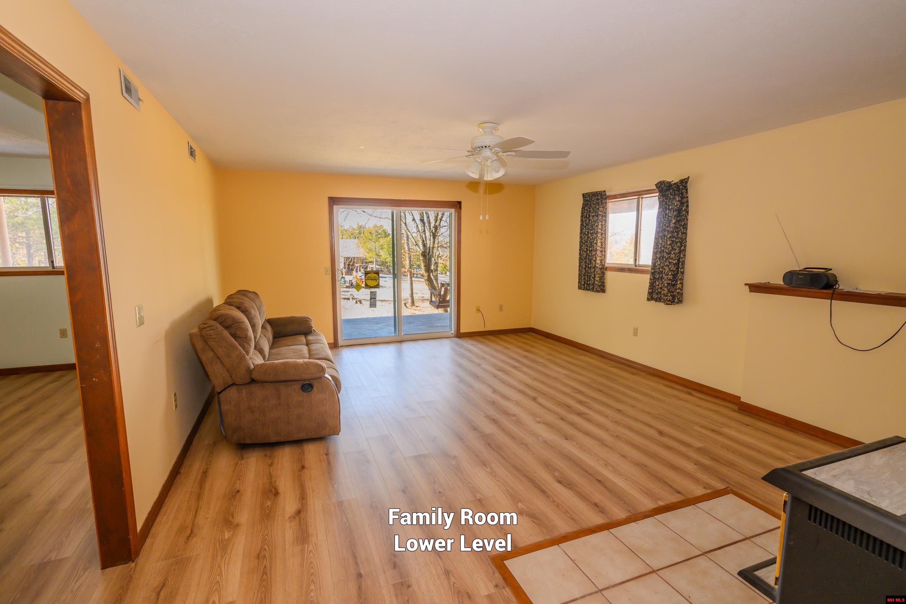 1246 NUBBIN RIDGE ROAD Lakeview, AR