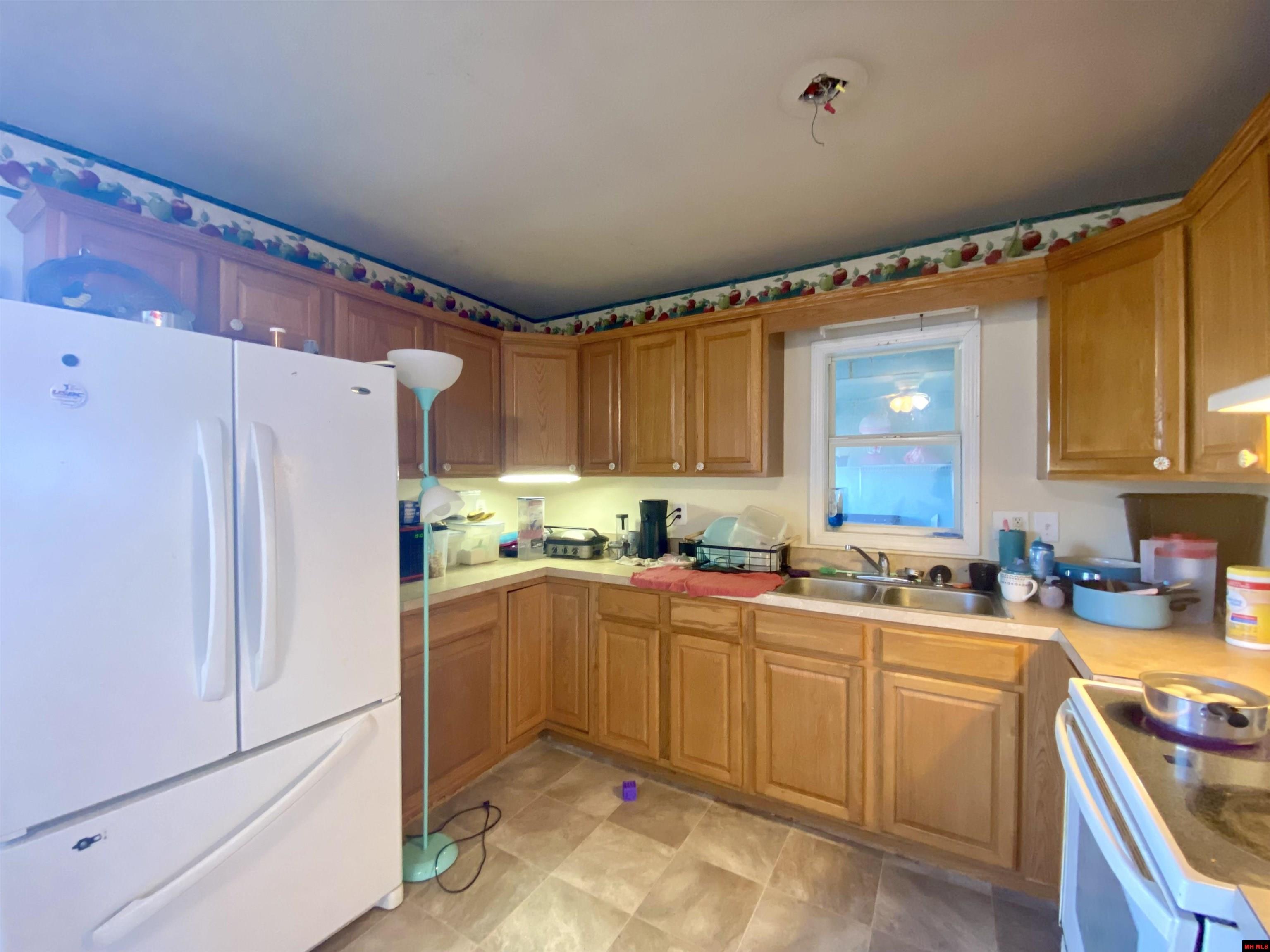 73 W PIPER LANE Salesville, AR