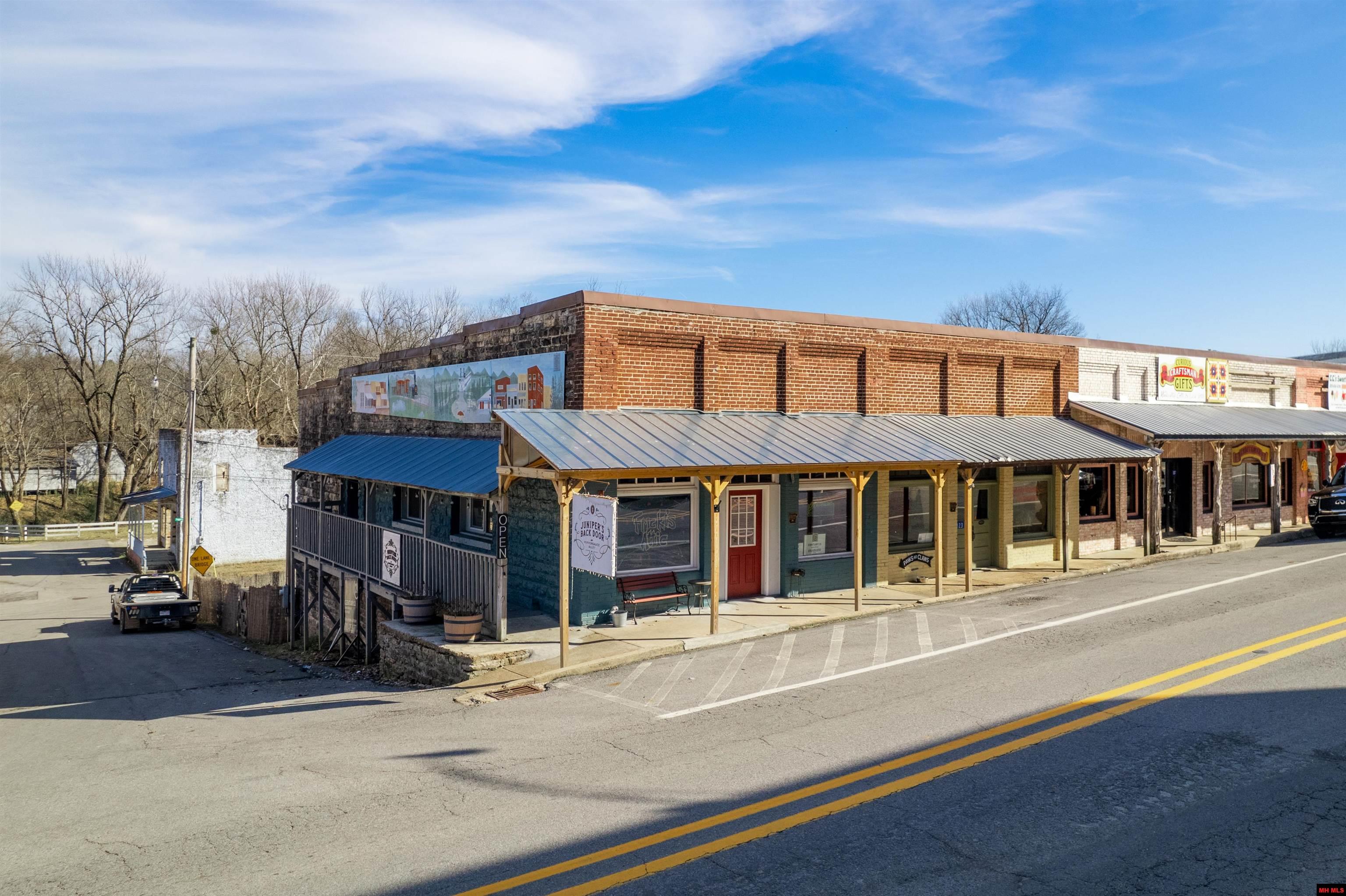 131 MAIN STREET Calico Rock, AR