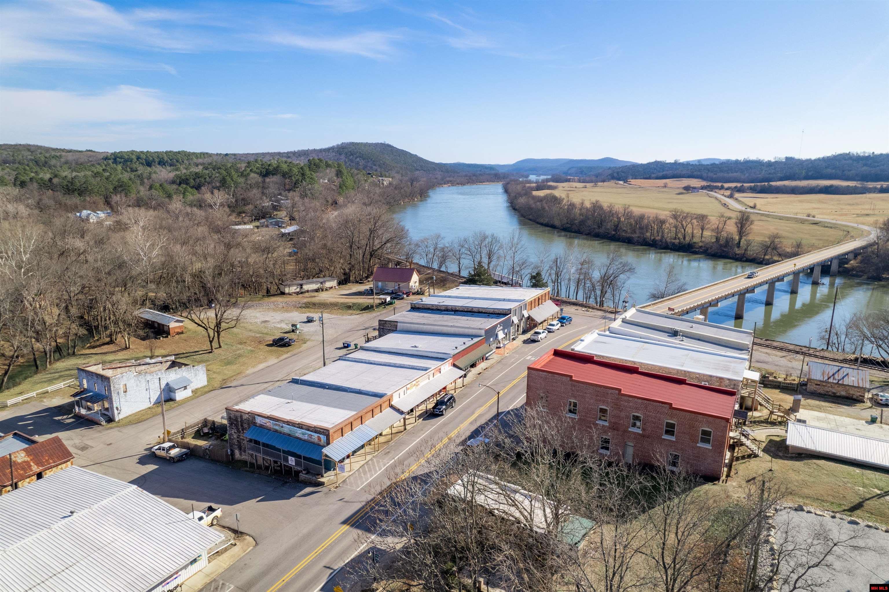 131 MAIN STREET Calico Rock, AR