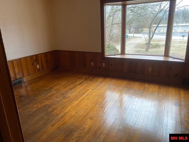 713 N PANTHER AVENUE Yellville, AR