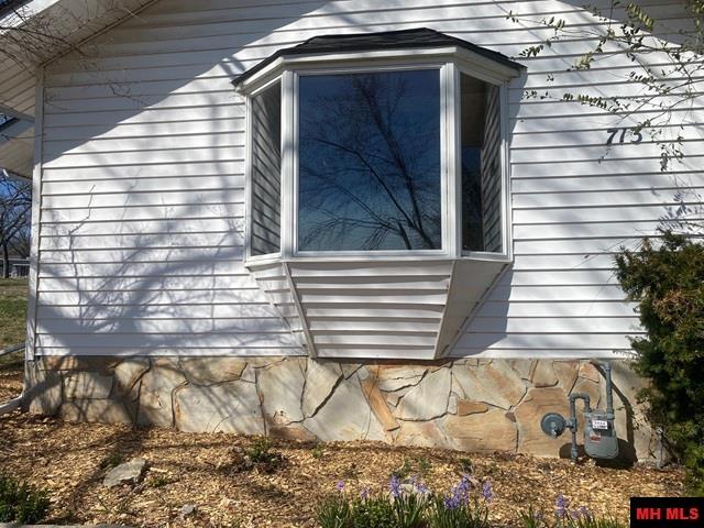 713 N PANTHER AVENUE Yellville, AR