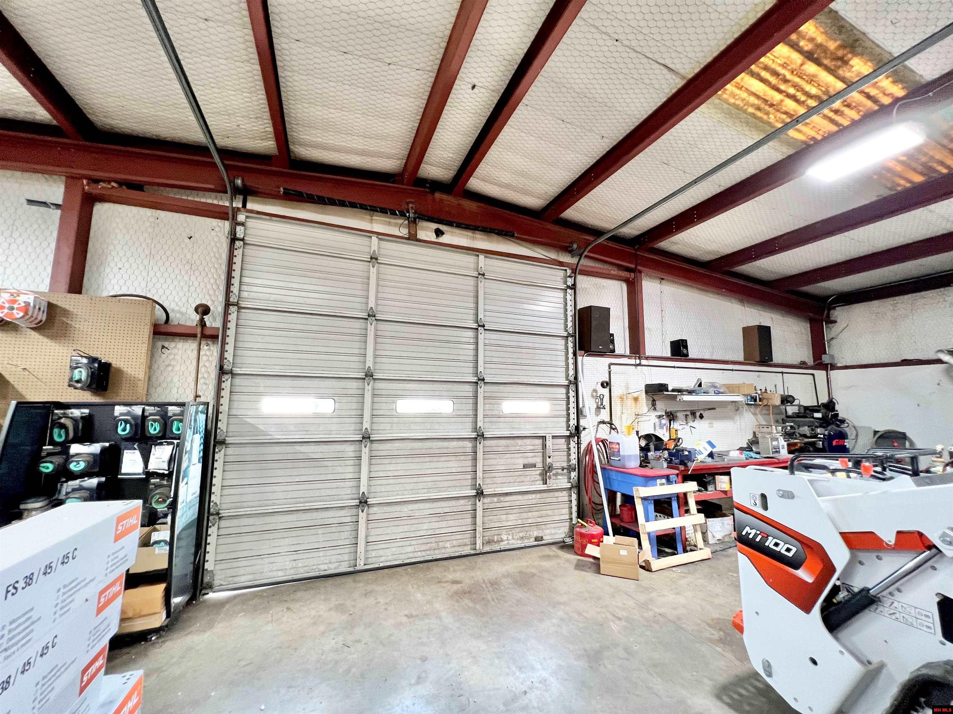 1309 BRADLEY DRIVE Mountain Home, AR