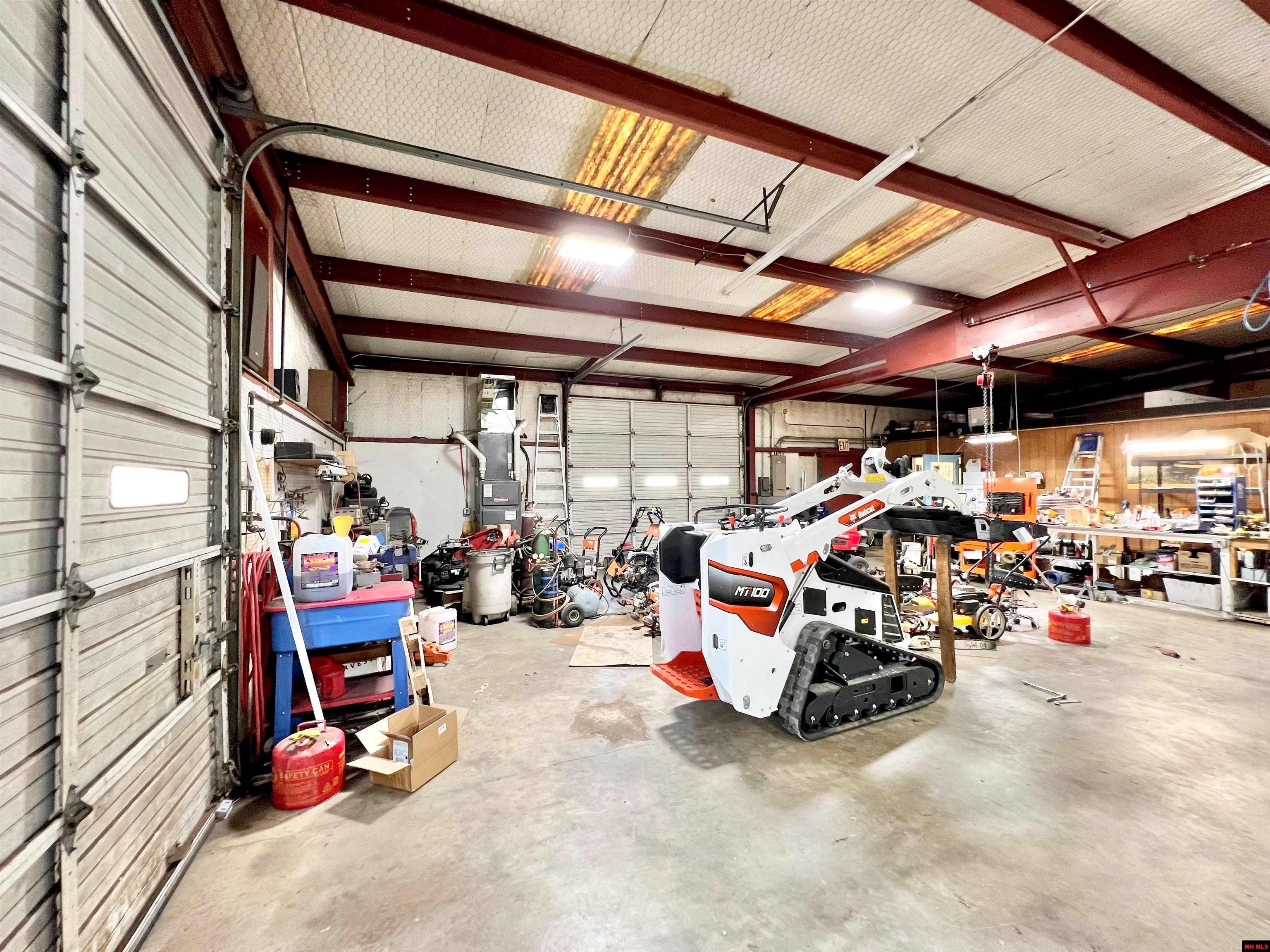 1309 BRADLEY DRIVE Mountain Home, AR