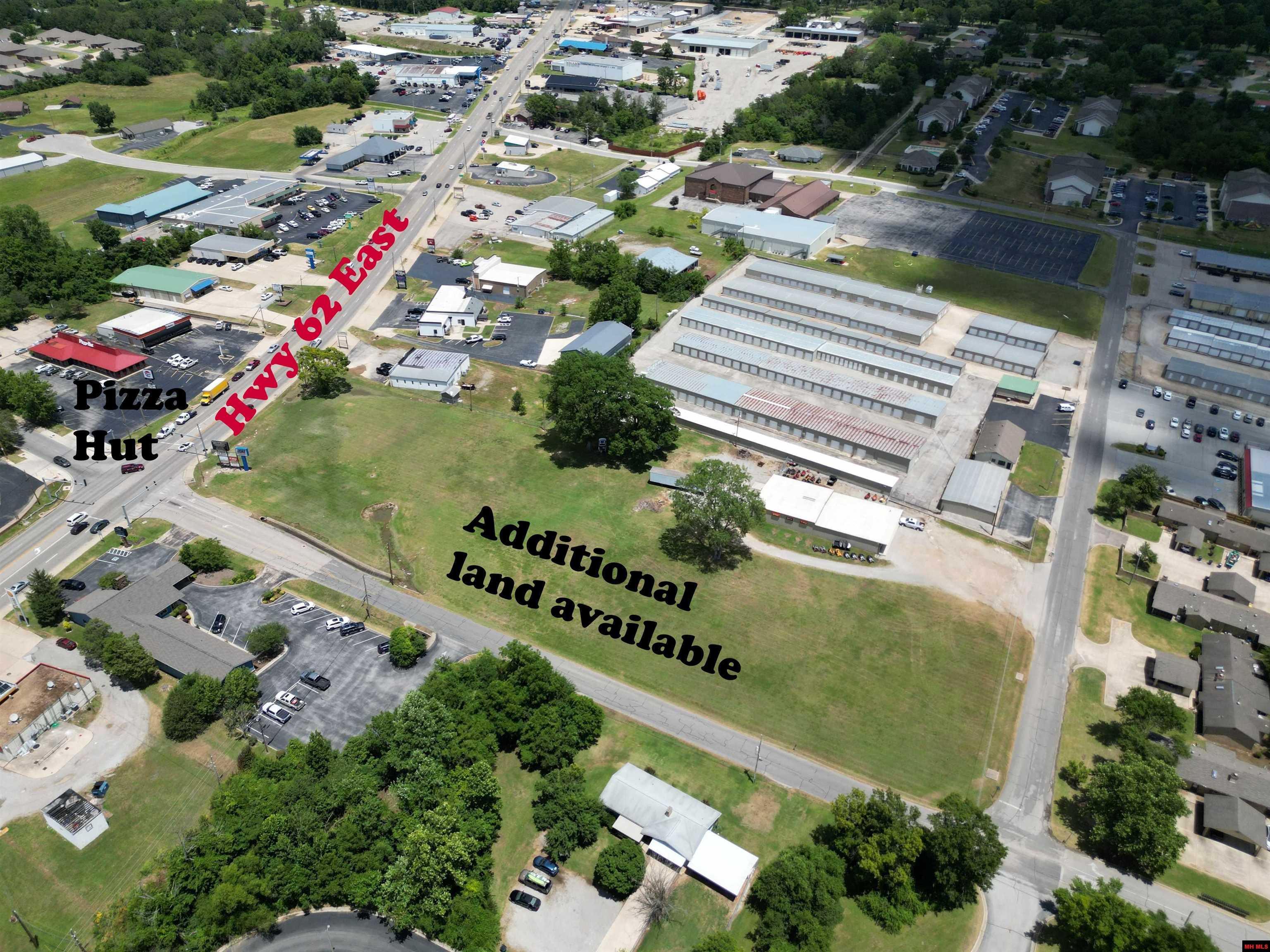 1309 BRADLEY DRIVE Mountain Home, AR